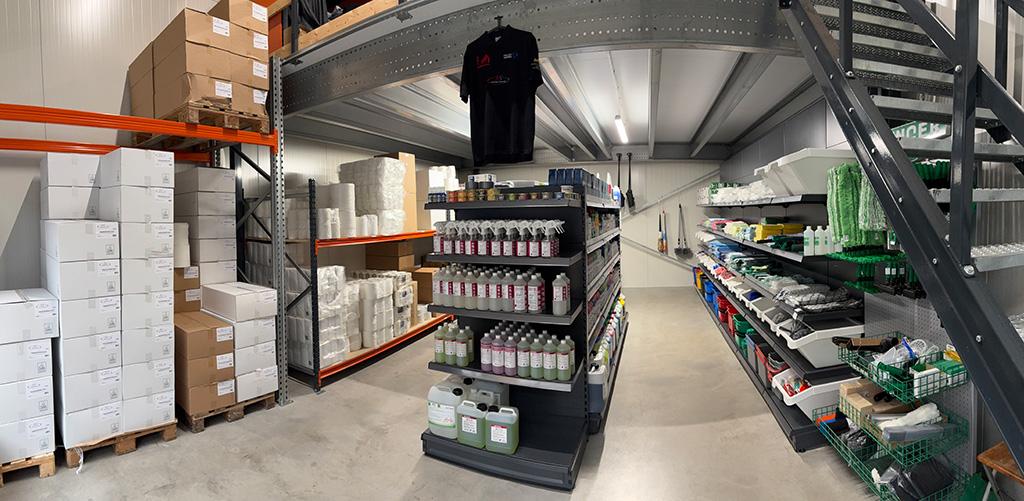 AS Cleaning Supplies Winkel Achtergrond-small